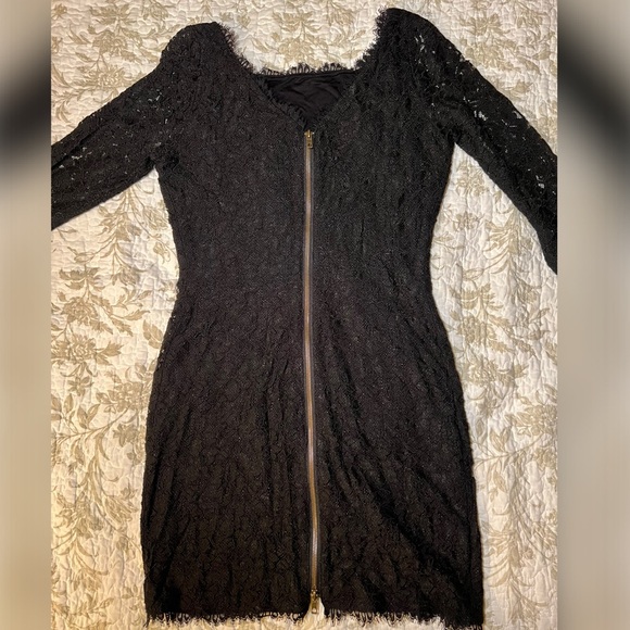 Diane Von Furstenberg Zarita Lace Mini Dress, size 10 MobWife RetroGlam Luxury - Picture 10 of 10